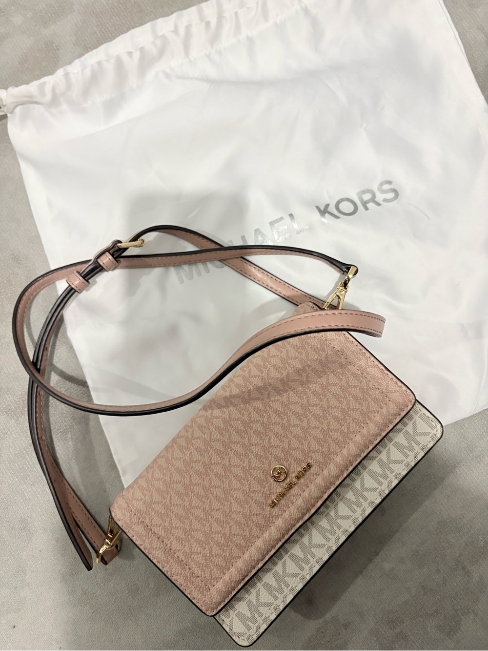 Michael Kors Blush Signature Crossbody Bag with Gold Hardware